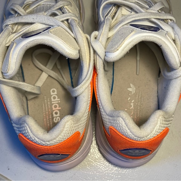 Adidas Yung 96 Size 11 pre owned. - Picture 3 of 10